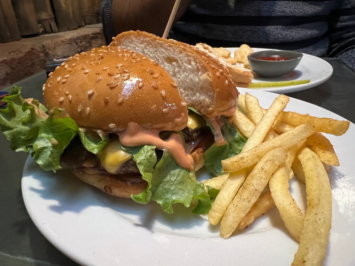 Uthan Cafe n Restaurant food burger
